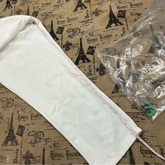 Prettylittlething NWT! Plus White Tailored Fitted Trousers Pant Size 18 - Picture 12 of 12